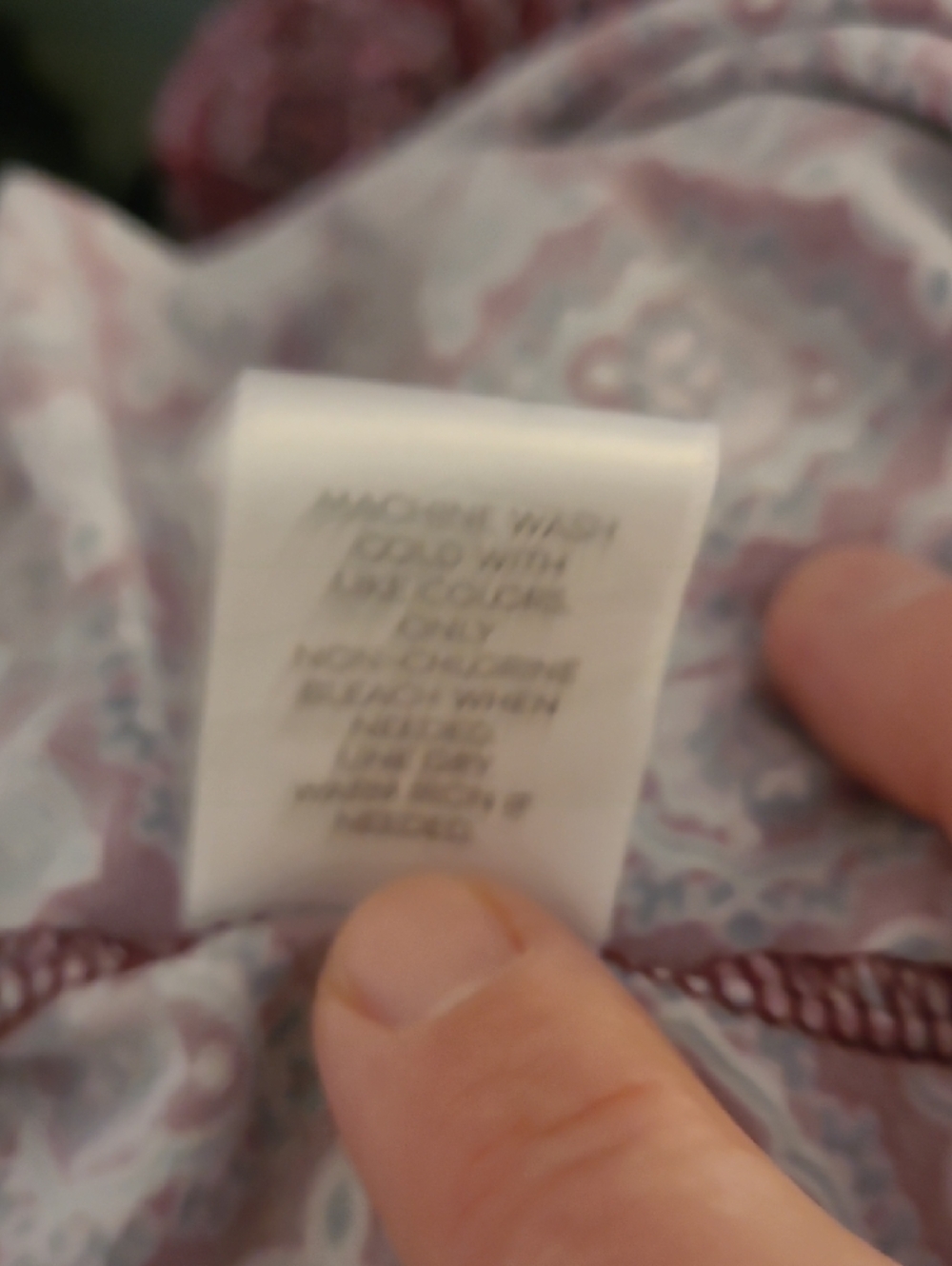 Westport Magenta Geometric Henley Blouse Size Med - Picture 5 of 5